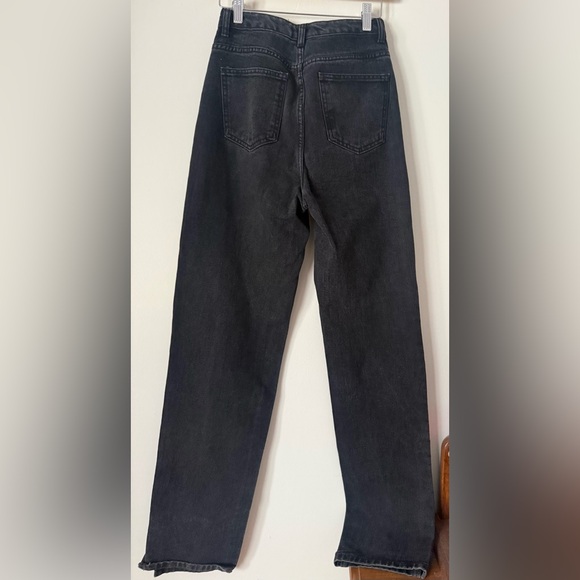 PrettyLittleThing High-Waisted Black/Charcoal Distressed Straight Leg Jeans,US 6 - Picture 5 of 9